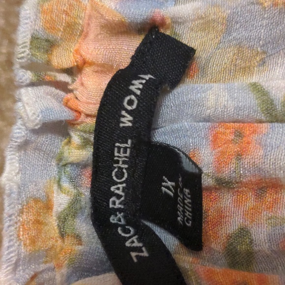 Spring Blouse - Picture 3 of 4